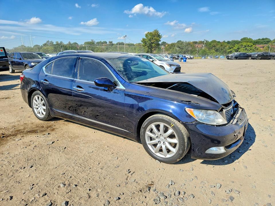 71090736 :رقم المزاد ، JTHBL46FX85053711 vin ، 2008 Lexus Ls مزاد بيع