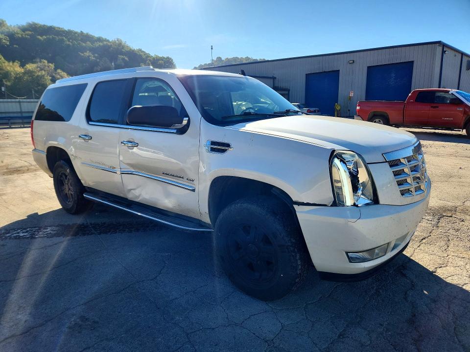 2013 Cadillac Escalade მანქანა იყიდება აუქციონზე, vin: 1GYS4HEF9DR374787, აუქციონის ნომერი: 71714996