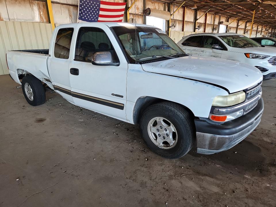 71622316 :رقم المزاد ، 2GCEC19T3Y1113618 vin ، 2000 Chevrolet Silverado مزاد بيع