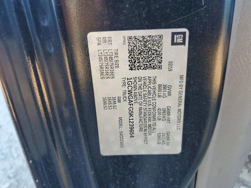 Auction sale of the 2019 Chevrolet Express G2500, vin: 1GCWGAFG5K1239654, lot number: 71434876