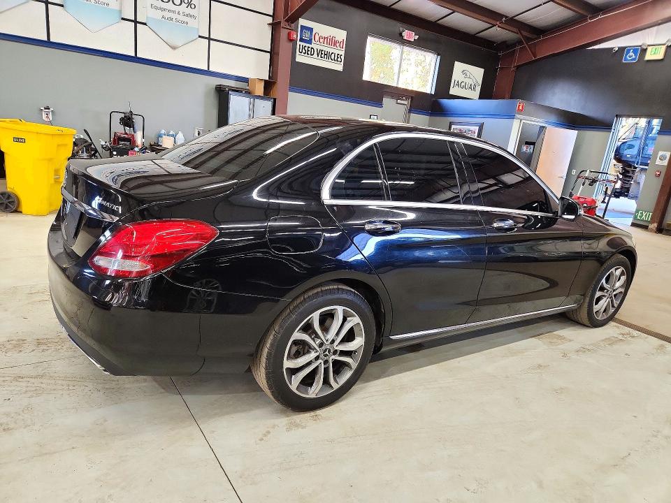 Продаж на аукціоні авто 2017 Mercedes-benz C, vin: 55SWF4KB1HU211959, номер лоту: 72936316