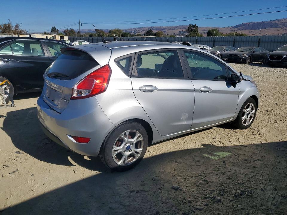 2015 Ford Fiesta მანქანა იყიდება აუქციონზე, vin: 3FADP4EJ7FM162502, აუქციონის ნომერი: 72461686