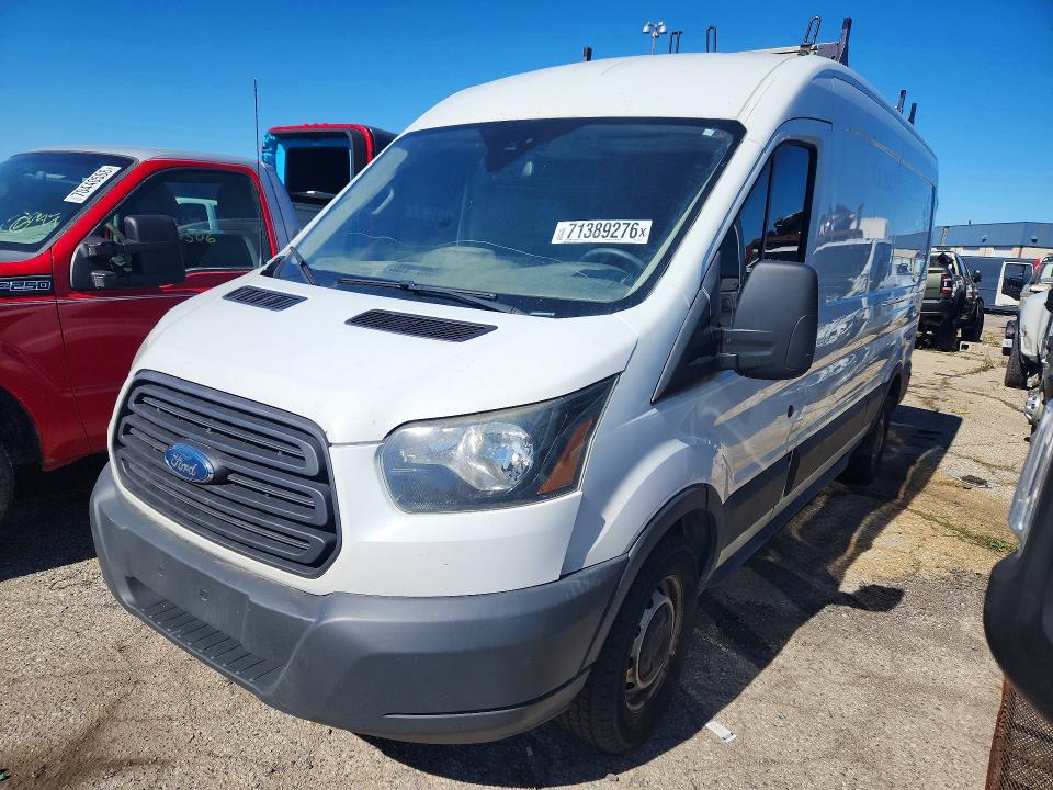 71389276 :رقم المزاد ، 1FTNR2CM2FKA03369 vin ، 2015 Ford Transit مزاد بيع