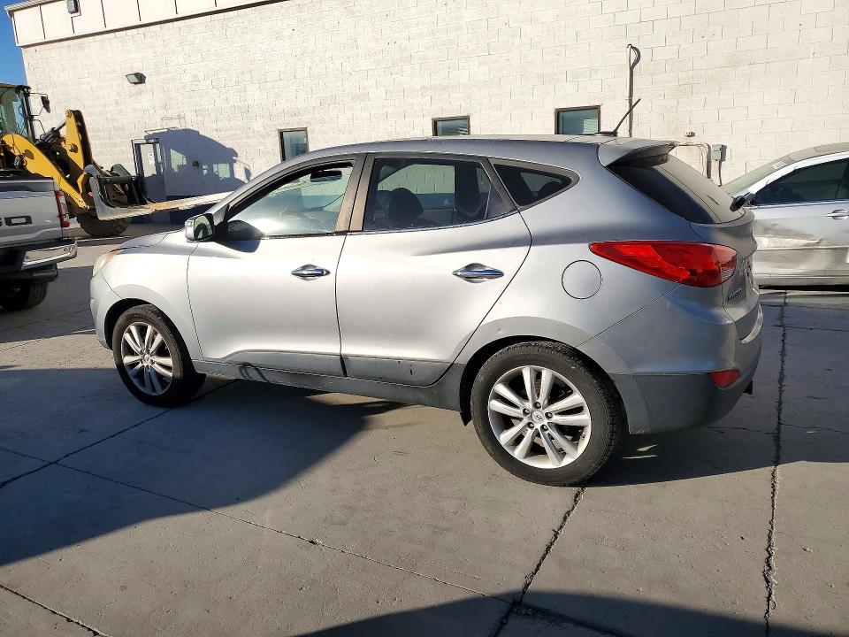 2010 Hyundai Tucson მანქანა იყიდება აუქციონზე, vin: KM8JUCAC1AU034084, აუქციონის ნომერი: 71890826