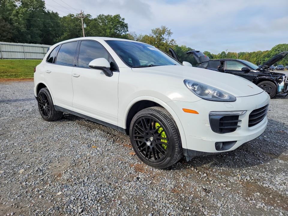 Продаж на аукціоні авто 2017 Porsche Cayenne, vin: WP1AA2A2XHKA80368, номер лоту: 71712356