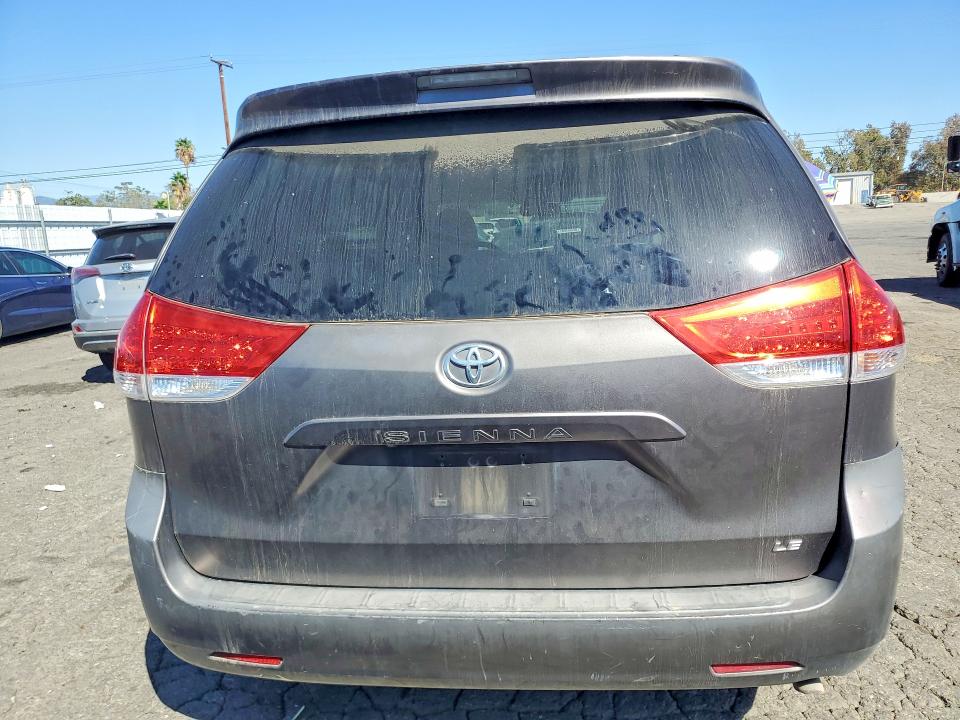 Aukcja sprzedaży 2012 Toyota Sienna, vin: 5TDKK3DC4CS193912, numer aukcji: 70998636