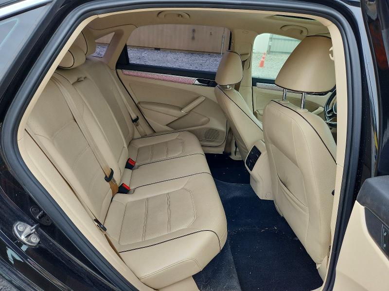 Продажа на аукционе авто 2016 Volkswagen Passat, vin: 1VWBT7A33GC032397, номер лота: 71240506