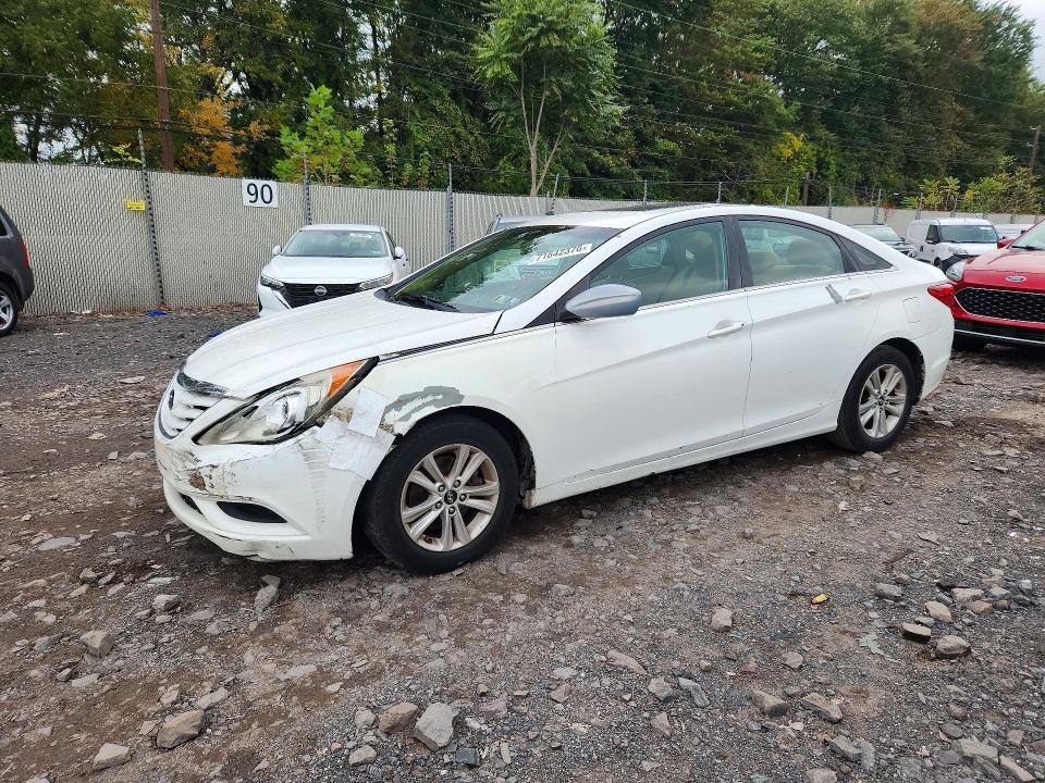 71642376 :رقم المزاد ، 5NPEB4AC8BH015917 vin ، 2011 Hyundai Sonata مزاد بيع