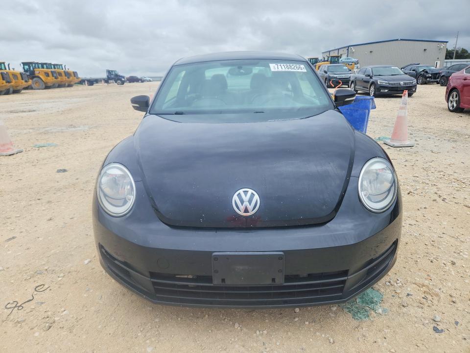 71188266 :رقم المزاد ، 3VWF17AT9GM638471 vin ، 2016 Volkswagen Beetle مزاد بيع