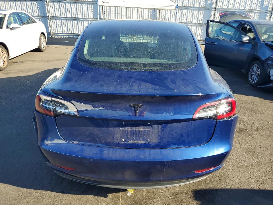 Продаж на аукціоні авто 2018 Tesla Model 3, vin: 5YJ3E1EA7JF102534, номер лоту: 71868536