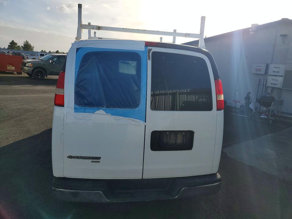 71466256 :رقم المزاد ، 1GCFH154X81231188 vin ، 2008 Chevrolet Express G1500 مزاد بيع