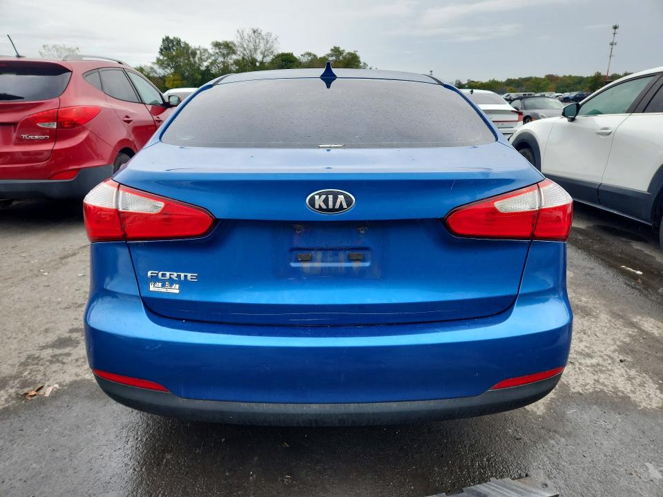 70945466 :رقم المزاد ، KNAFX4A64F5314064 vin ، 2015 Kia Forte مزاد بيع