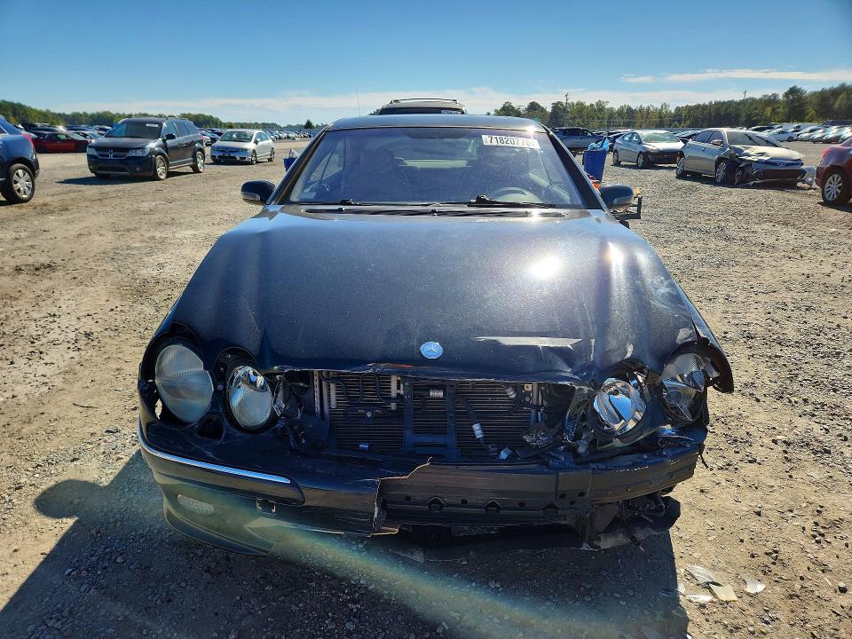 71820776 :رقم المزاد ، WDBPJ75J12A030884 vin ، 2002 Mercedes-benz Cl مزاد بيع