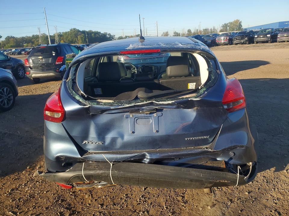Продажа на аукционе авто 2018 Ford Focus, vin: 1FADP3N22JL222439, номер лота: 71845056
