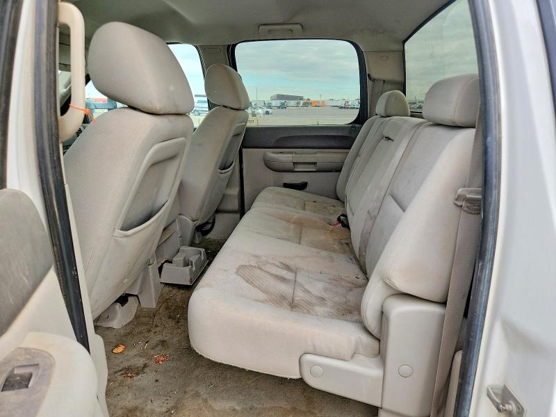 69973546 :رقم المزاد ، 1GT423C8XBF108415 vin ، 2011 Gmc Sierra مزاد بيع