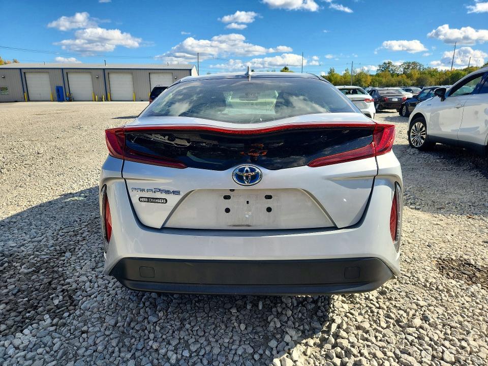 Продажа на аукционе авто 2017 Toyota Prius Prime, vin: JTDKARFP2H3050651, номер лота: 72355646