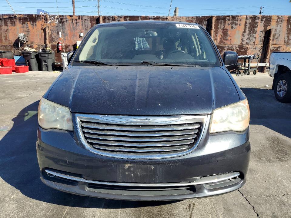 71642116 :رقم المزاد ، 2C4RC1BG0DR721963 vin ، 2013 Chrysler Town & Country مزاد بيع