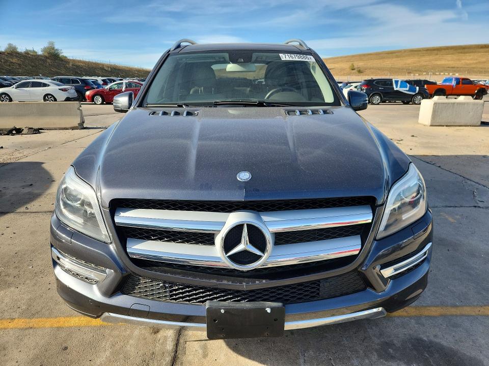 71679886 :رقم المزاد ، 4JGDF6EE3FA458105 vin ، 2015 Mercedes-benz Gl مزاد بيع