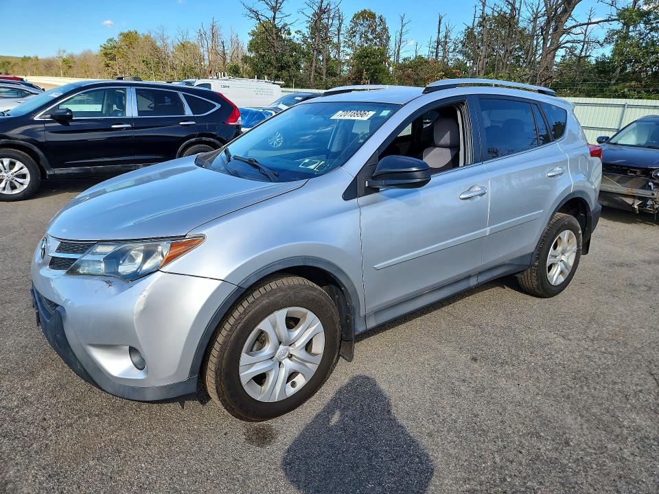 72018996 :رقم المزاد ، 2T3BFREV9FW283406 vin ، 2015 Toyota Rav4 مزاد بيع