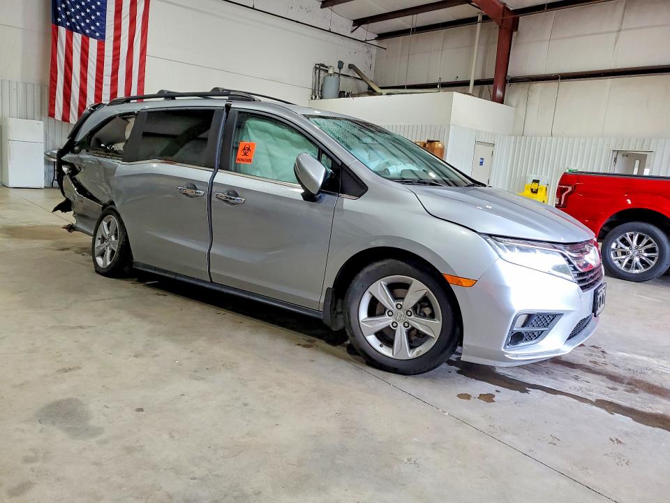 71183986 :رقم المزاد ، 5FNRL6H74LB010958 vin ، 2020 Honda Odyssey مزاد بيع
