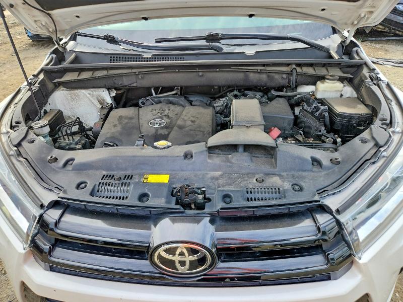 2017 Toyota Highlander მანქანა იყიდება აუქციონზე, vin: 5TDJZRFH5HS386239, აუქციონის ნომერი: 70701216