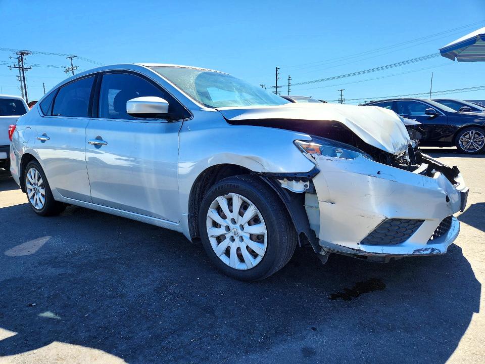 Продажа на аукционе авто 2017 Nissan Sentra, vin: 3N1AB7AP4HY383416, номер лота: 71509806