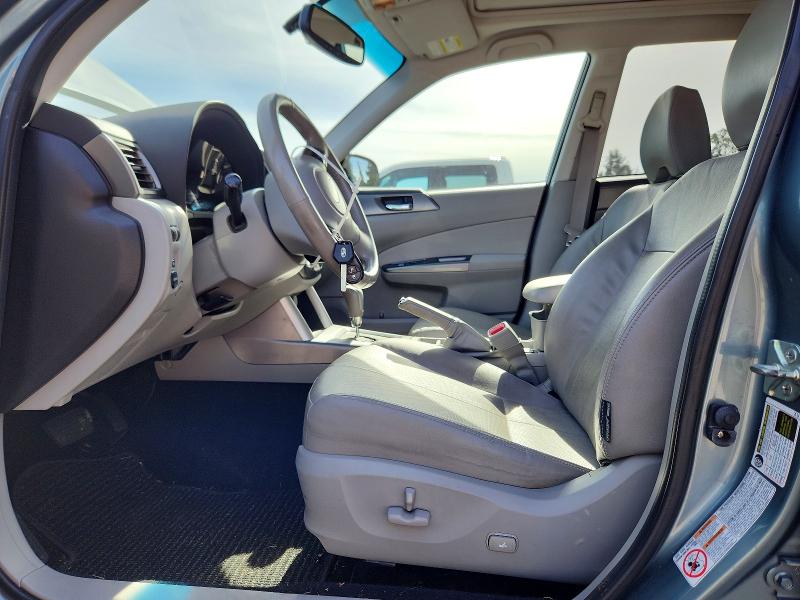 70672976 :رقم المزاد ، JF2SHAEC8CH469810 vin ، 2012 Subaru Forester مزاد بيع