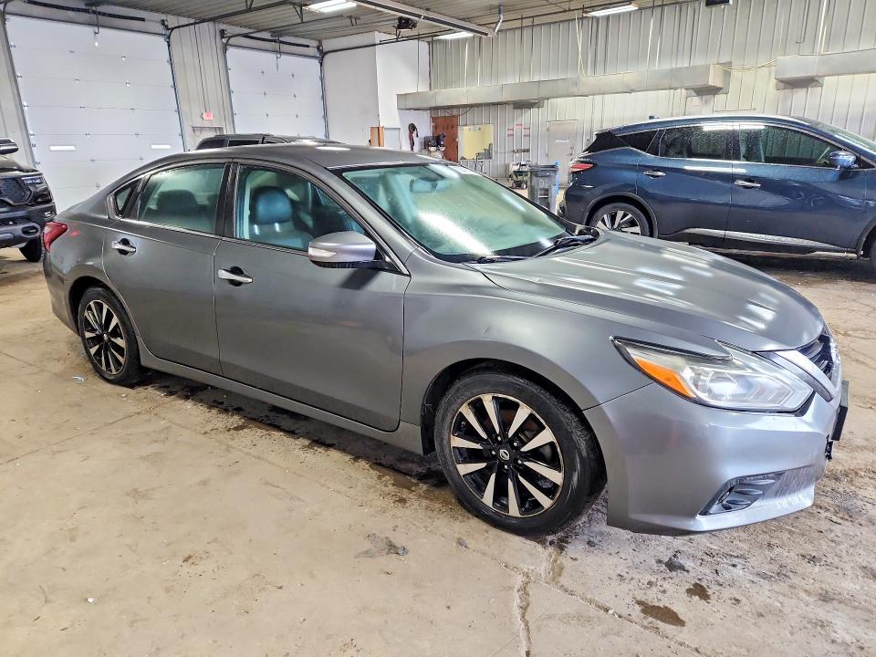 2018 Nissan Altima მანქანა იყიდება აუქციონზე, vin: 1N4AL3APXJC183244, აუქციონის ნომერი: 70478156