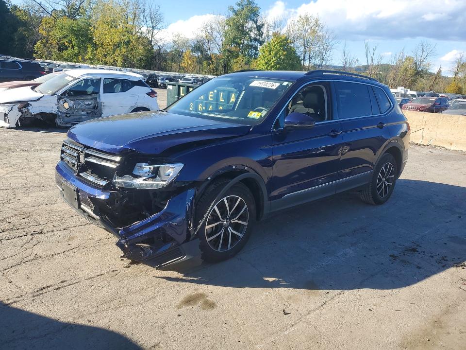 71970236 :رقم المزاد ، 3VV2B7AXXMM131495 vin ، 2021 Volkswagen Tiguan مزاد بيع