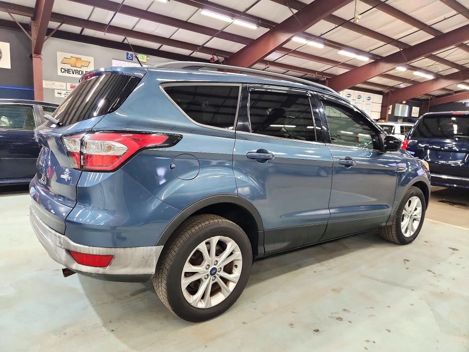 73148666 :رقم المزاد ، 1FMCU9GD4JUA58214 vin ، 2018 Ford Escape مزاد بيع
