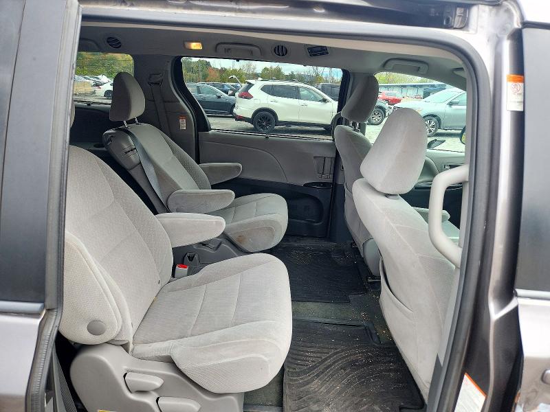 Aukcja sprzedaży 2017 Toyota Sienna, vin: 5TDKZ3DC7HS841911, numer aukcji: 70983346