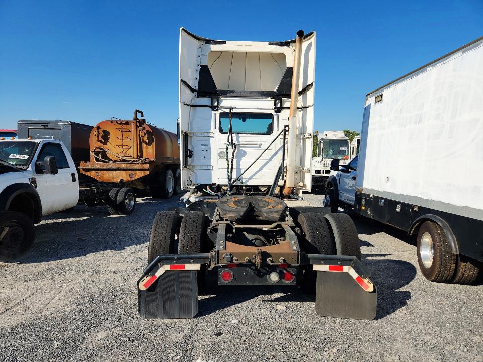 2018 Volvo Vnl მანქანა იყიდება აუქციონზე, vin: 4V4N39TGXJN892440, აუქციონის ნომერი: 69941186