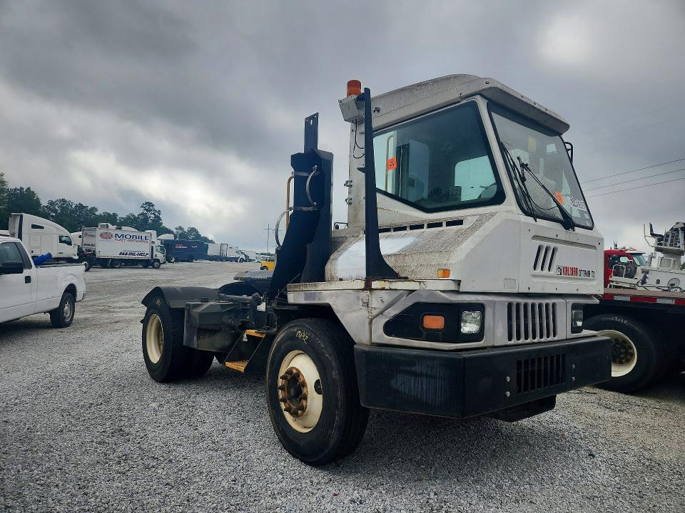 67449206 :رقم المزاد ، 11VJ813A5HA000904 vin ، 2017 Kalmar Ottawa T2 مزاد بيع
