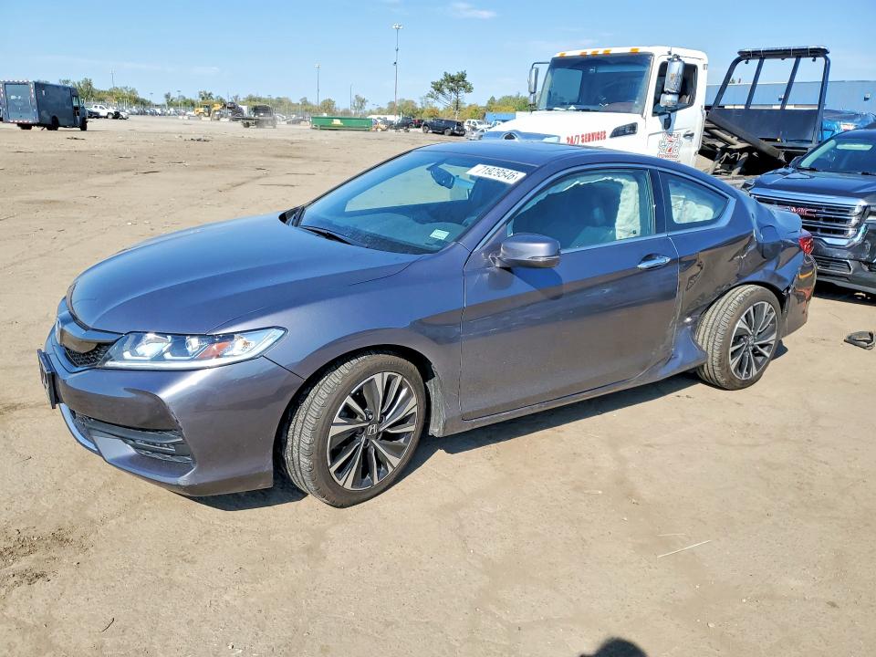 71929546 :رقم المزاد ، 1HGCT1B8XHA005999 vin ، 2017 Honda Accord مزاد بيع