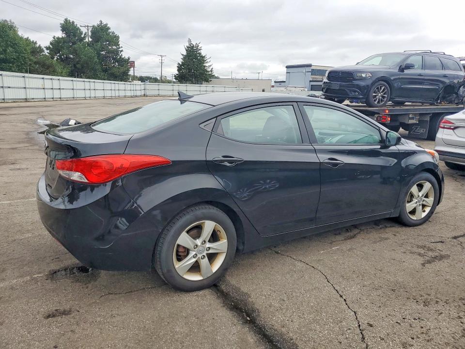 71237186 :رقم المزاد ، 5NPDH4AE3CH098072 vin ، 2012 Hyundai Elantra مزاد بيع