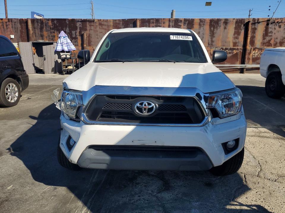 Продажа на аукционе авто 2015 Toyota Tacoma, vin: 3TMJU4GN0FM188042, номер лота: 71674206
