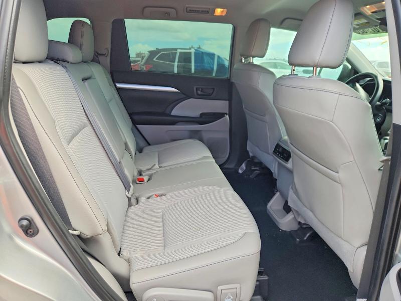 Продаж на аукціоні авто 2019 Toyota Highlander, vin: 5TDZZRFH1KS339462, номер лоту: 70796206