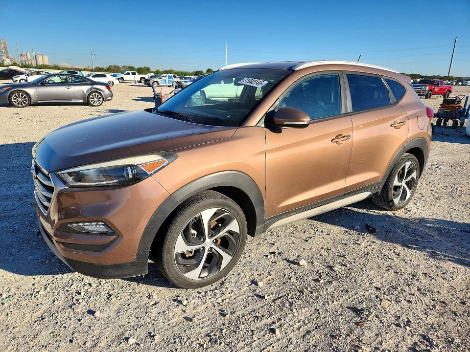 71943146 :رقم المزاد ، KM8J33A23HU392761 vin ، 2017 Hyundai Tucson مزاد بيع
