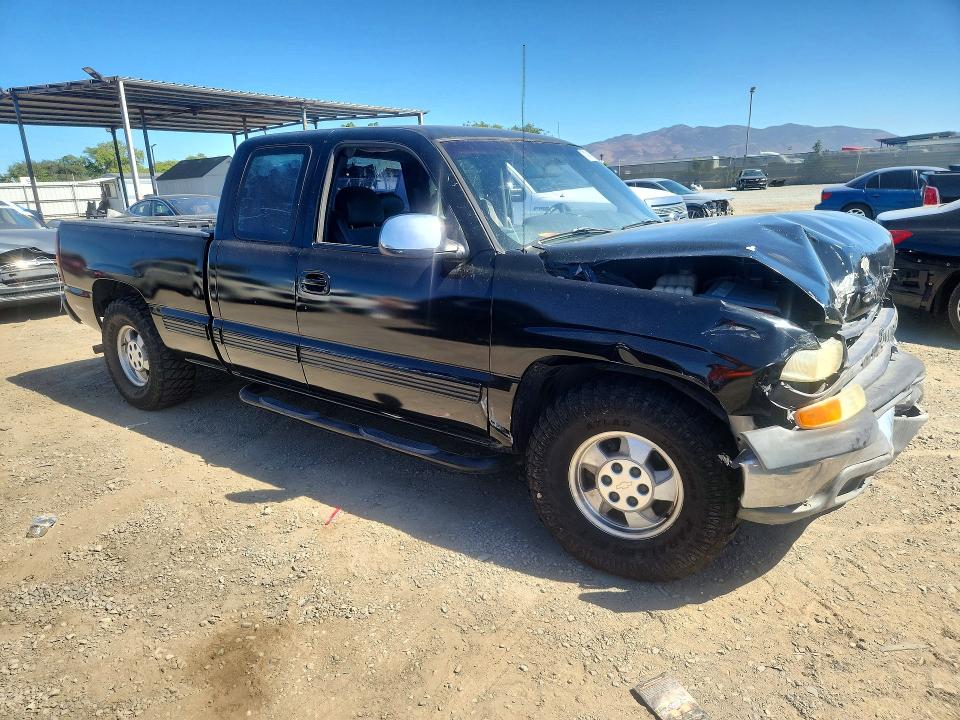 Продажа на аукционе авто 2002 Chevrolet Silverado, vin: 2GCEC19V621262288, номер лота: 71416236