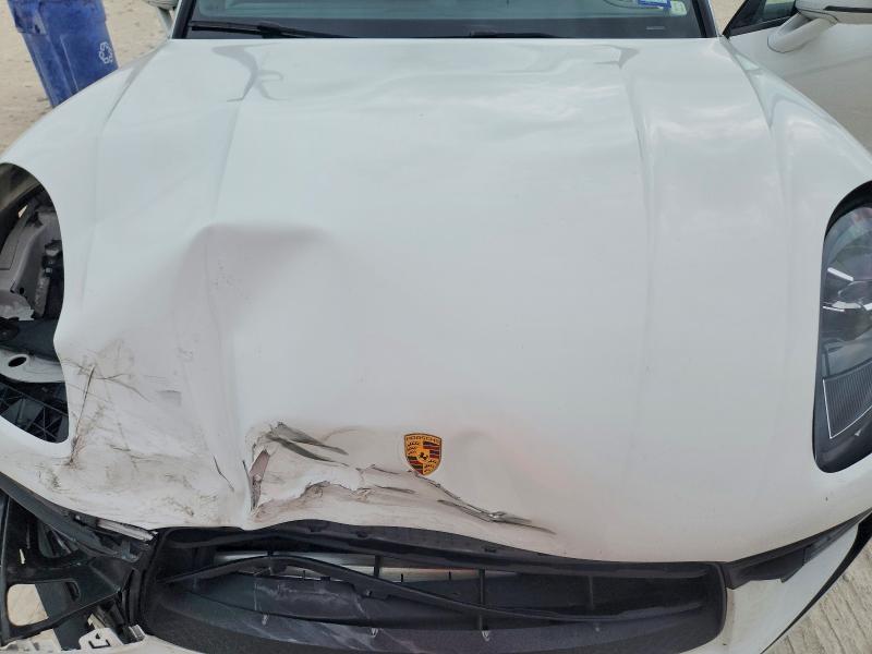 Auction sale of the 2022 Porsche Macan, vin: WP1AA2A5XNLB06208, lot number: 70930086