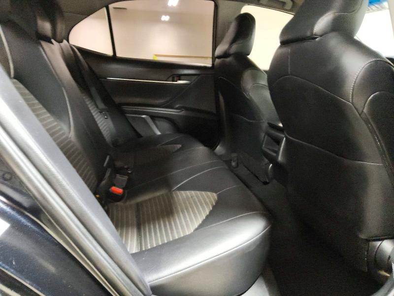71647336 :رقم المزاد ، JTNB11HK7J3021277 vin ، 2018 Toyota Camry مزاد بيع