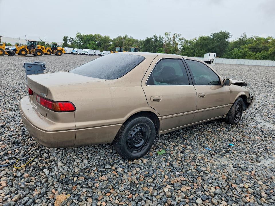 71768816 :رقم المزاد ، 4T1BG22K9XU511722 vin ، 1999 Toyota Camry مزاد بيع