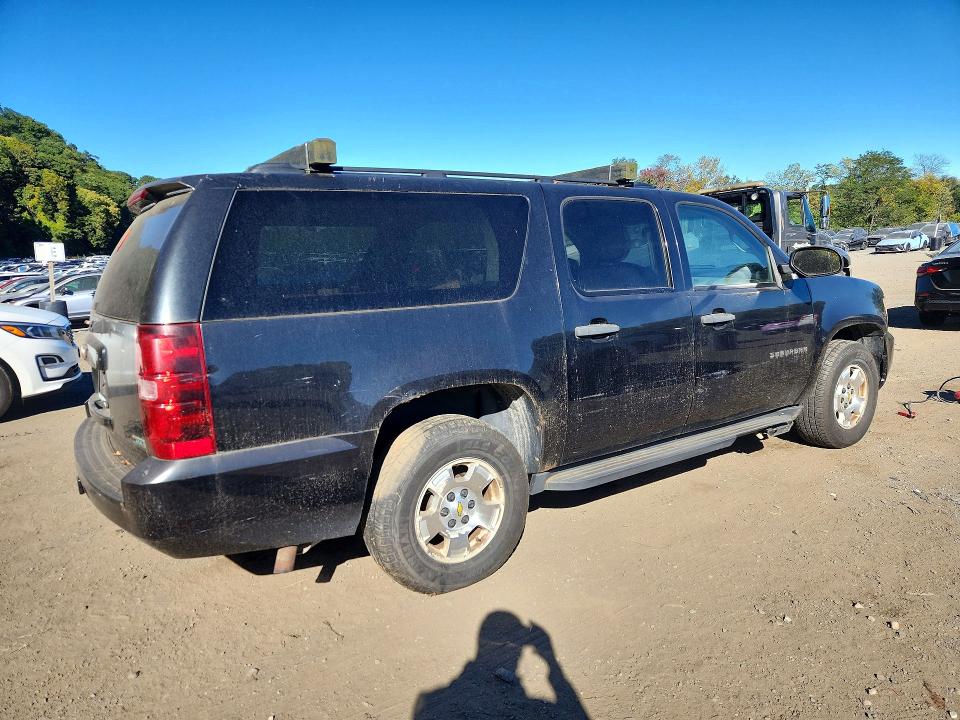 71925556 :رقم المزاد ، 1GNUKHE33AR215311 vin ، 2010 Chevrolet Suburban مزاد بيع