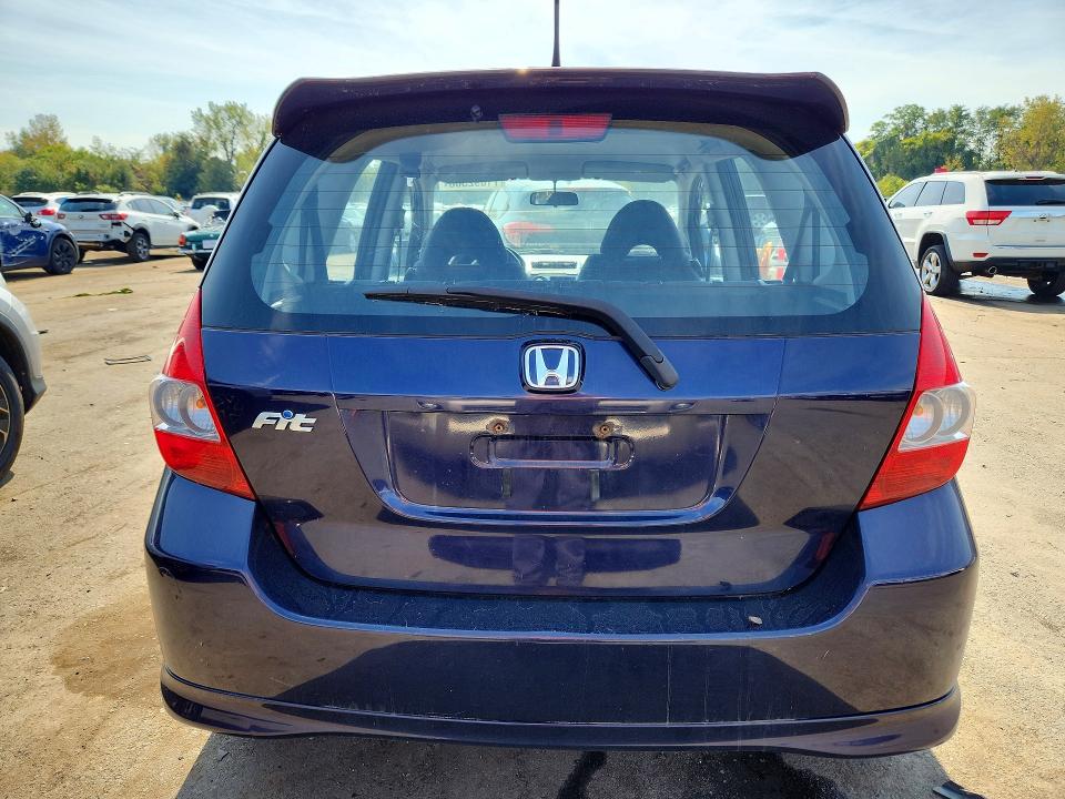 Продажа на аукционе авто 2008 Honda Fit, vin: JHMGD38648S074243, номер лота: 71092366
