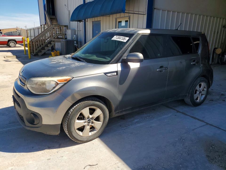 71304106 :رقم المزاد ، KNDJN2A29H7471262 vin ، 2017 Kia Soul مزاد بيع