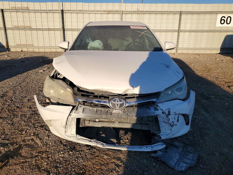 63449136 :رقم المزاد ، 4T1BF1FKXGU532697 vin ، 2016 Toyota Camry مزاد بيع