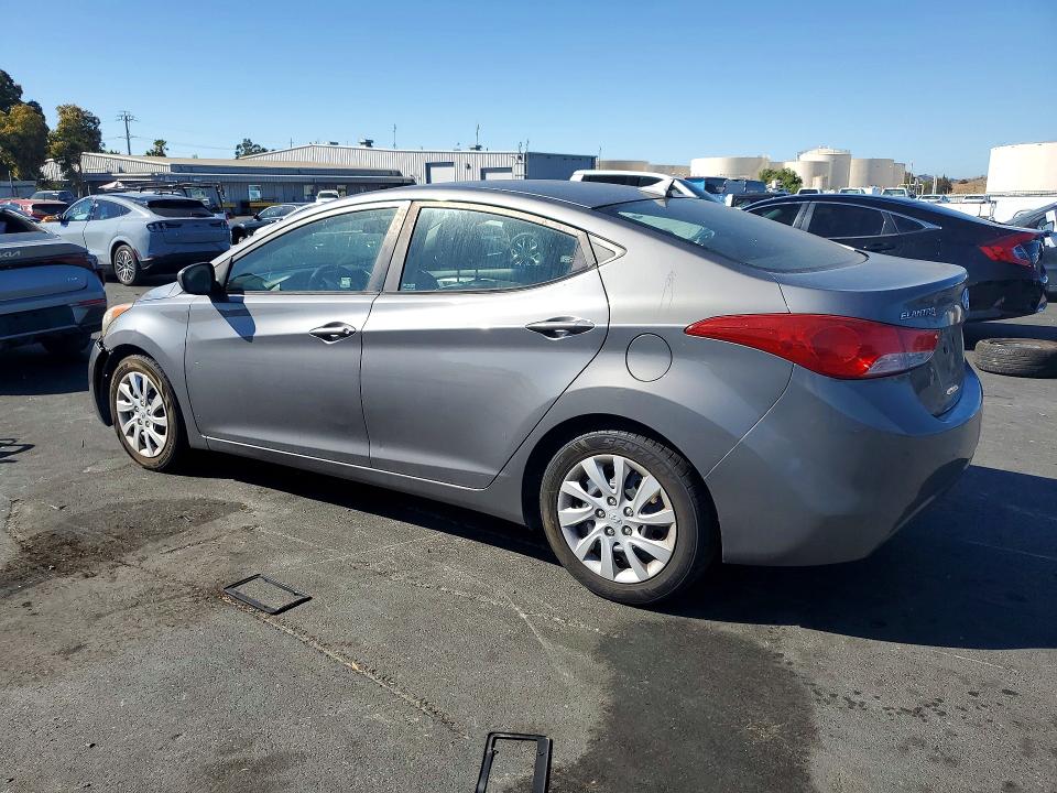 70528286 :رقم المزاد ، 5NPDH4AE1CH078032 vin ، 2012 Hyundai Elantra مزاد بيع