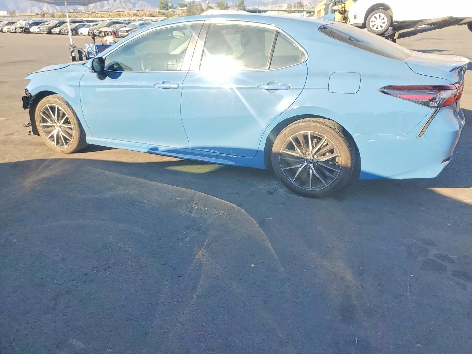 Auction sale of the 2023 Toyota Camry Hybrid, vin: 4T1G31AK2PU049727, lot number: 71595386