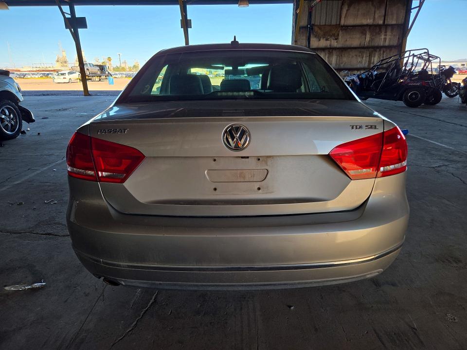 Продаж на аукціоні авто 2014 Volkswagen Passat, vin: 1VWCN7A39EC045974, номер лоту: 70561726