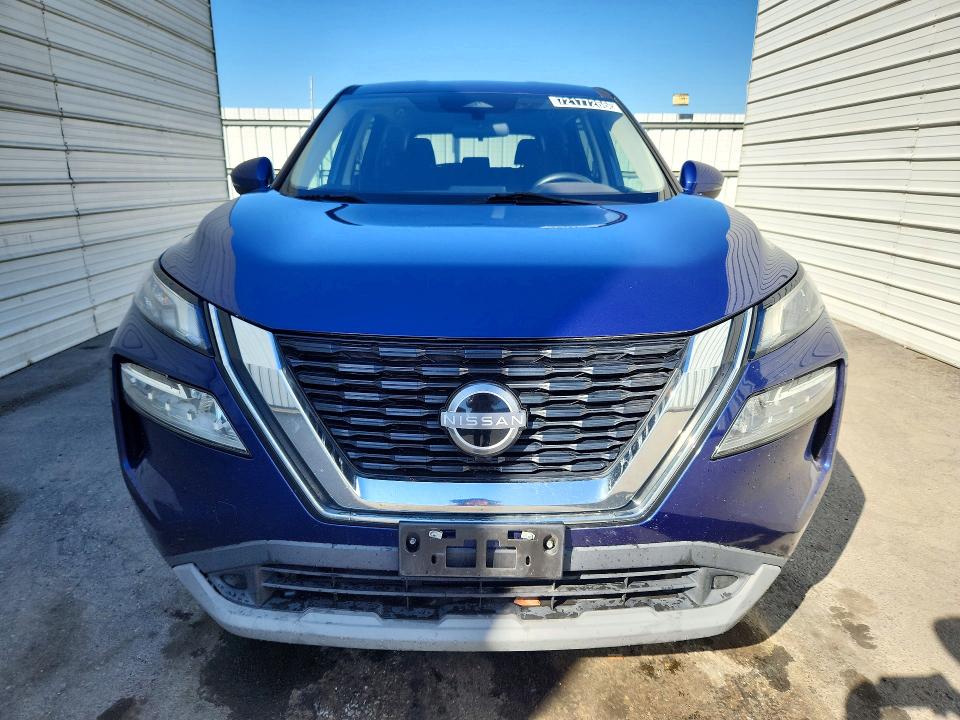 72177266 :رقم المزاد ، 5N1BT3BA3NC677603 vin ، 2022 Nissan Rogue مزاد بيع